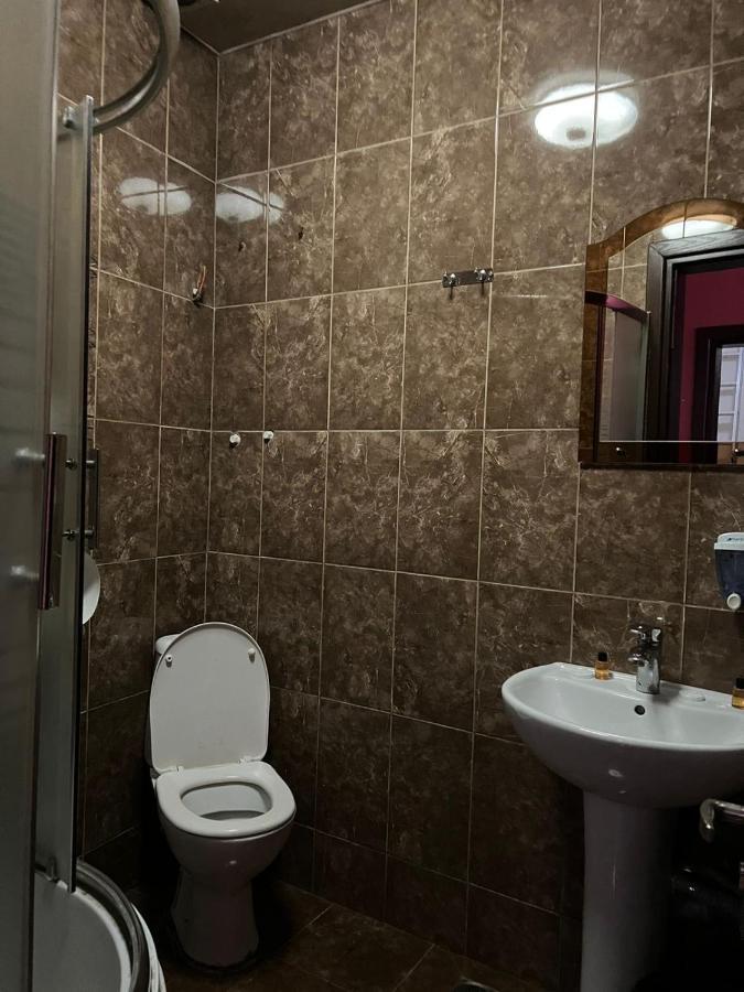 Hotel Albatros Батуми Экстерьер фото