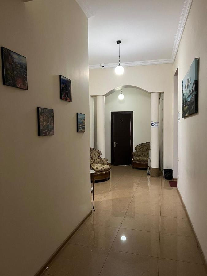 Hotel Albatros Батуми Экстерьер фото