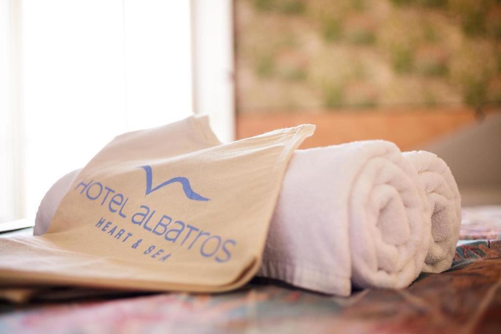 Hotel Albatros Батуми Экстерьер фото