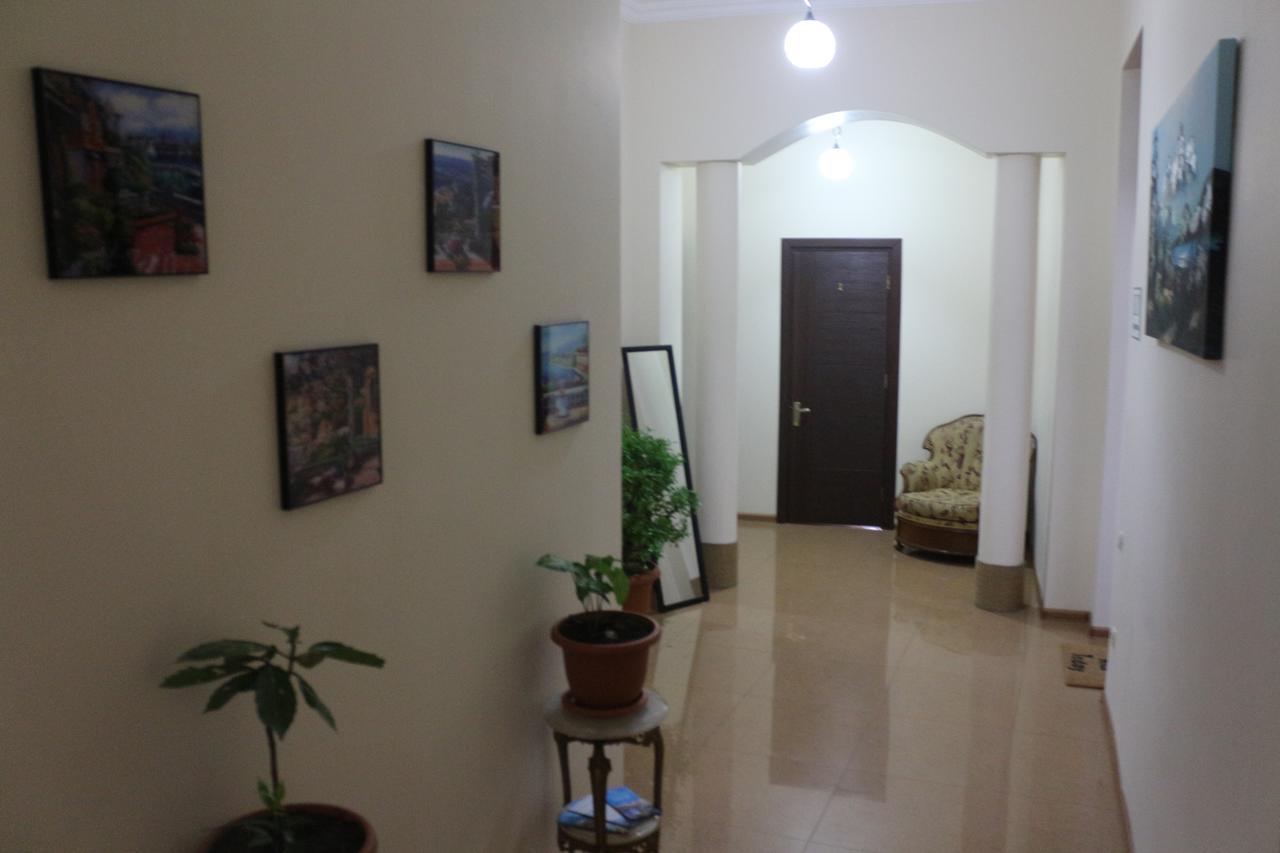 Hotel Albatros Батуми Экстерьер фото