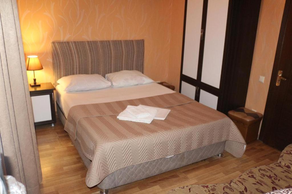 Hotel Albatros Батуми Экстерьер фото